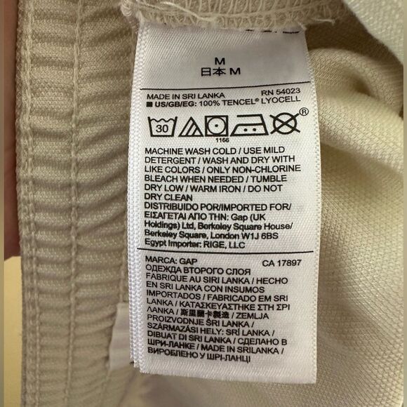 Women’s Gap pants size Medium NWT - Picture 7 of 13